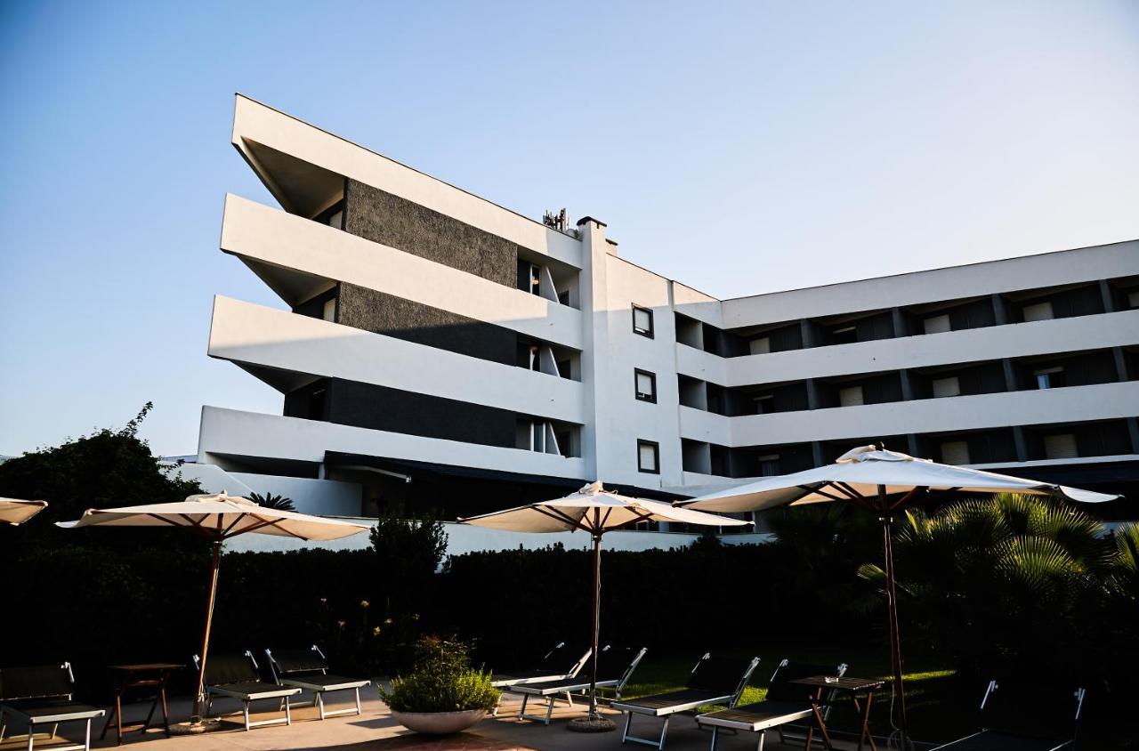 Hotel Enterprise Montalto di Castro Exterior foto