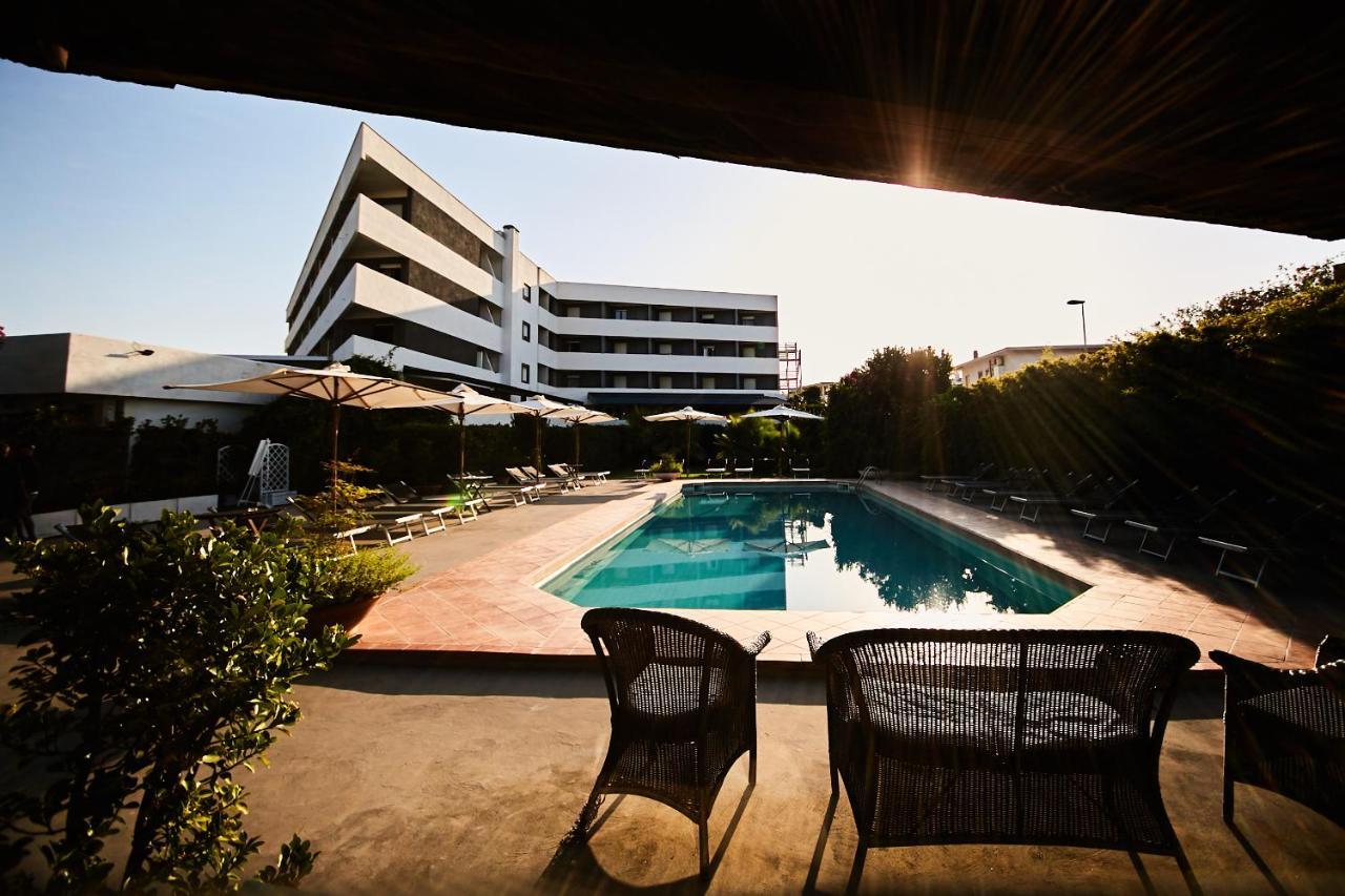 Hotel Enterprise Montalto di Castro Exterior foto
